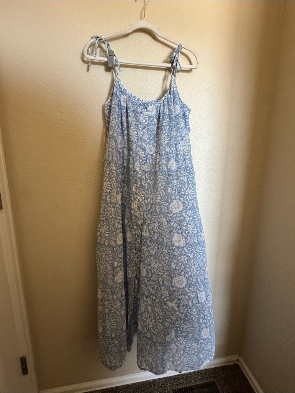 India Collection Emerson Fry Floral Flowy Boho maxi dress sz M/L blue buttoned